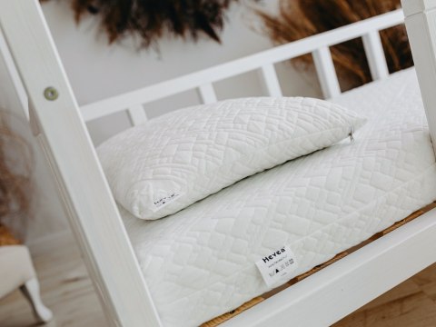 Materac z lateksem Hevea Baby Eco Lateks 140x70 (Medica) Materac z lateksem Hevea Baby Eco Lateks 140x70 (Medica)