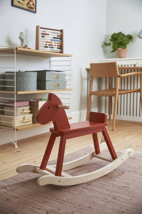 Kid's Concept - Koń na biegunach orange red CARL LARSSON Kid's Concept - Koń na biegunach orange red CARL LARSSON