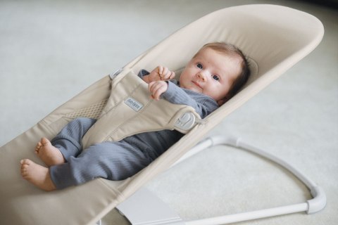 BABYBJORN - leżaczek BALANCE SOFT WOVEN/JERSEY Tri Fabric, Jasny Beż + zabawka do leżaczka - Googly Eyes BABYBJORN - leżaczek BALANCE SOFT WOVEN/JERSEY Tri Fabric, Jasny Beż + zabawka do leżaczka - Googly Eyes