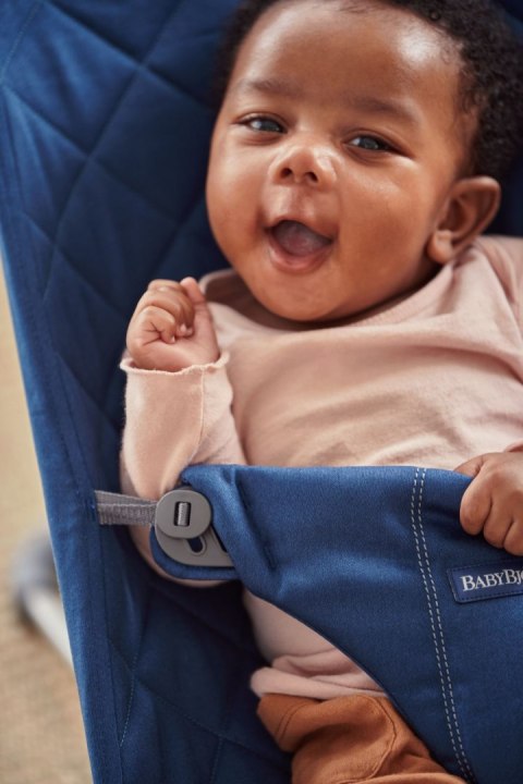 BABYBJORN - leżaczek BLISS Woven - Granatowy BABYBJORN - leżaczek BLISS Woven - Granatowy
