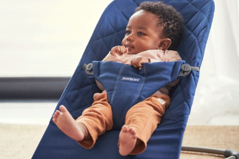 BABYBJORN - leżaczek BLISS Woven - Granatowy BABYBJORN - leżaczek BLISS Woven - Granatowy