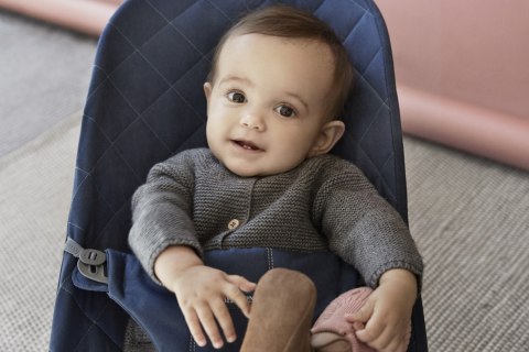 BABYBJORN - leżaczek BLISS Woven - Granatowy BABYBJORN - leżaczek BLISS Woven - Granatowy