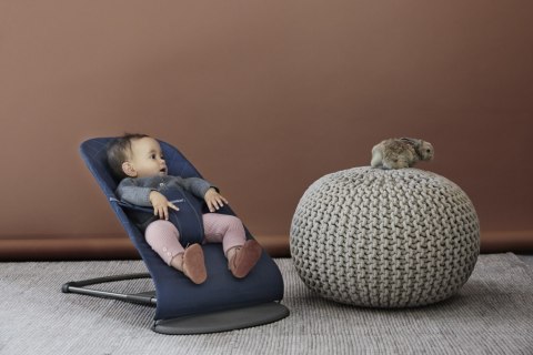 BABYBJORN - leżaczek BLISS Woven - Granatowy BABYBJORN - leżaczek BLISS Woven - Granatowy