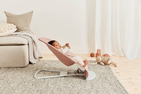 BABYBJORN - leżaczek BLISS Woven, Petal Quilt, Zgaszony róż + Zabawka Googly Eyes Pastels BABYBJORN - leżaczek BLISS Woven, Petal Quilt, Zgaszony róż + Zabawka Googly Eyes Pastels