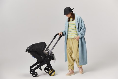 Doona - Mobilny fotelik samochodowy Doona i - Nitro Black Doona - Mobilny fotelik samochodowy Doona i - Nitro Black