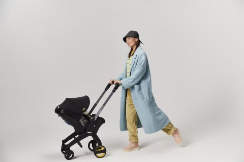 Doona - Mobilny fotelik samochodowy Doona i - Nitro Black Doona - Mobilny fotelik samochodowy Doona i - Nitro Black