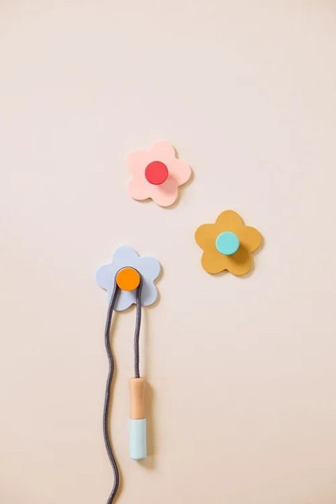 Kid's Concept - Wieszaki flower mix 3 sztuki Kid's Concept - Wieszaki flower mix 3 sztuki