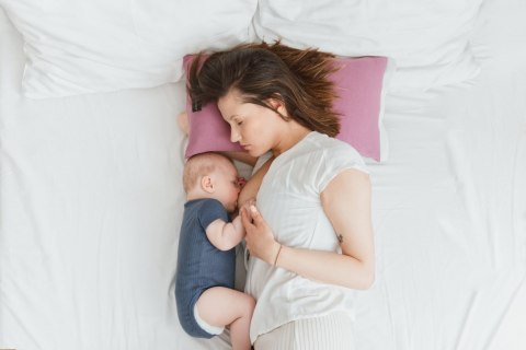 POOFI Poduszka do karmienia na rękę kolor: piwonia POOFI Poduszka do karmienia na rękę kolor: piwonia